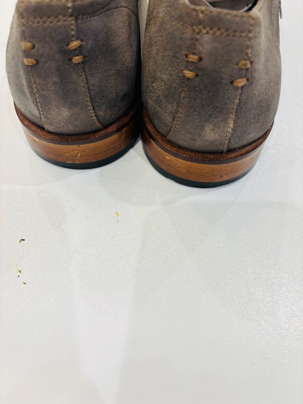 Banana Republic Men's Suede Derby Shoes in Gray size 10.5 - Picture 5 of 8